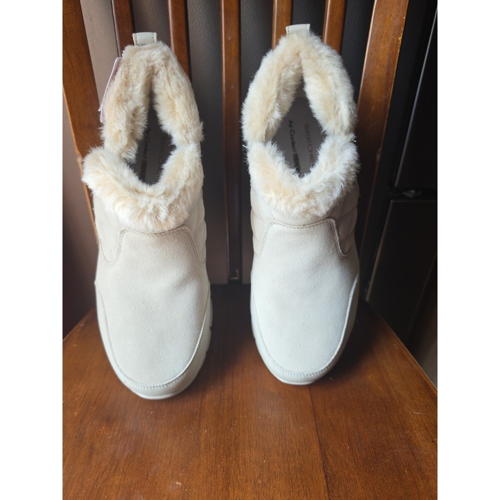 Skechers On-The-Go Boots Womens Sz 11  Taupe Faux Fur Ankle Zip